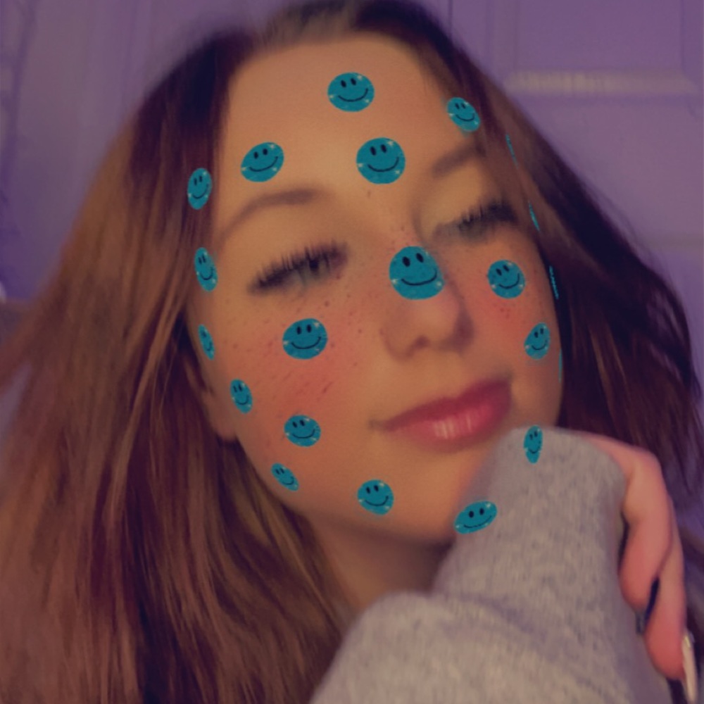 Meet your Posher, Alyssa